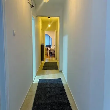 Sisli House Apartman *